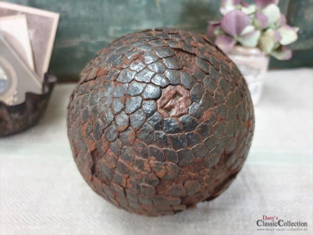 VERKAUFT ! Antike Boule Kugel ~ Holz Kugel genagelt ~ Pétanque Kugel ~ französisches Kugelspiel ~ Provence ~ Boccia ~ hy5051p2