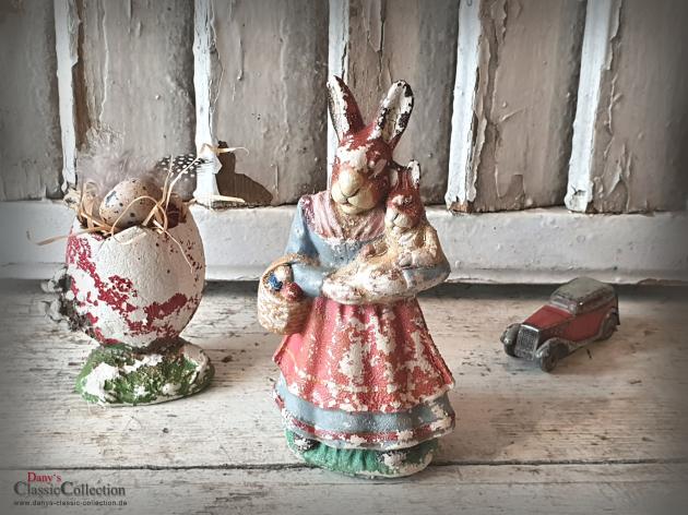VERKAUFT ! Candy Container Häsin mit Kind & Eierkorb ~ Pappmaché ~ Eierbecher für Deko ~ Osterdekoration ~ Füllhase ~ Made in Germany ~ hy5759