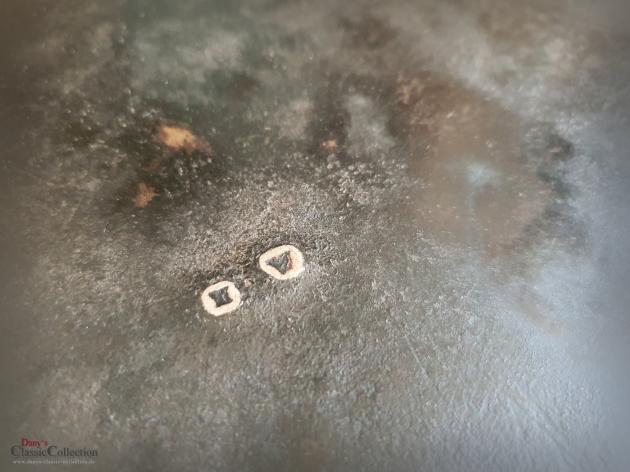 VERKAUFT ! Backblech alt Ø 47,5 cm ~ rundes Tablett ~ Ottomane ~ Tischtablett ~ Shabby Magnetwand ~ stabiles Memoboard ~ Vintage Deko ~ hy5860b1