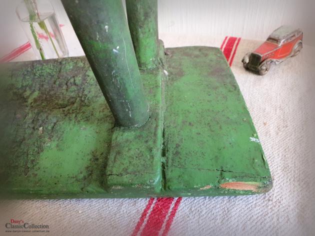 VERKAUFT ! Grüner Holzhocker ~ Originallack ~ alter Schemel ~ rustikaler Hocker alt ~ Holzbank ~ Beistelltisch ~ Vintage Shabby chic ~ hw3611