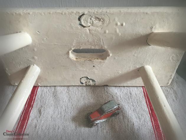 Holzhocker Originallack creme weiß ~ alter Schemel ~ alter Hocker ~ Holzbank ~ Beistelltisch ~ Vintage Shabby chic ~ hw3905