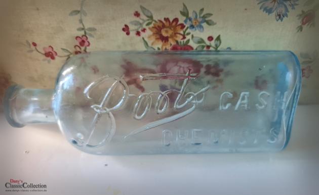 VERKAUFT ! Konvolut mit 3 antiken Flaschen ~ aquamarin farbenes Glas ~ Vintage Väschen ~ Viktorianische Shabby Deko ~ hz6426s1