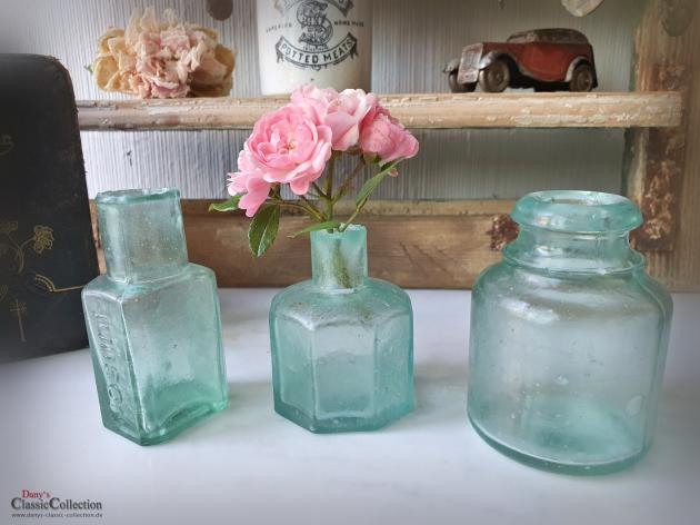 VERKAUFT ! Konvolut aus 3 antiken Tinten Flaschen ~ SET #2 ~ aquamarin ~ altes Glas ~ teils milchig ~ Vintage Glasvase ~ Shabby Deko ~ hz6426ib2