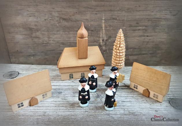 VERKAUFT ! Erzgebirge Kapelle ~ Dorf mit Kirche ~ 2 Häuser und Baum ~ Vintage Weihnachtsdeko ~ Sammlerstücke ~ Deutsche Volkskunst Originale ~ hz6412hs