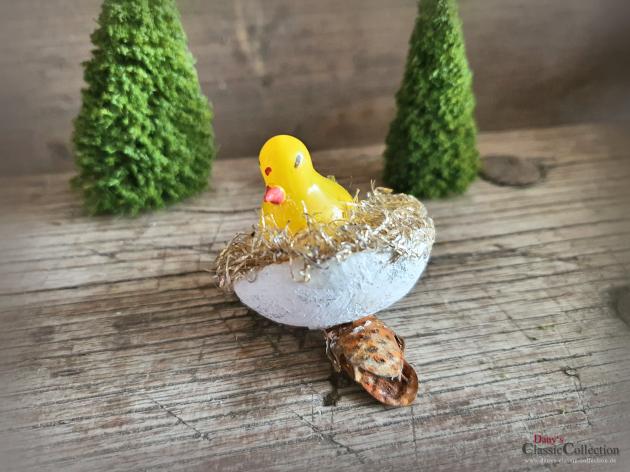 Küken in Nest mit Tinselrand auf Clip ~ Seltener Christbaumschmuck ~ Vintage Weihnachten ~ Weihnachtsbaumschmuck ~ hx4527