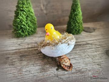 Küken in Nest mit Tinselrand auf Clip ~ Seltener Christbaumschmuck ~ Vintage Weihnachten ~ Weihnachtsbaumschmuck ~ hx4527
