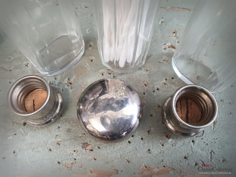 VERKAUFT ! 3er SET Glas Flakons aus Reise-Etui ~ Vintage Badezimmer ~ Parfumflacon ~ Glasflasche ~ Glasbehälter ~ Schraubdeckel ~ Chromdeckel ~ ht2491
