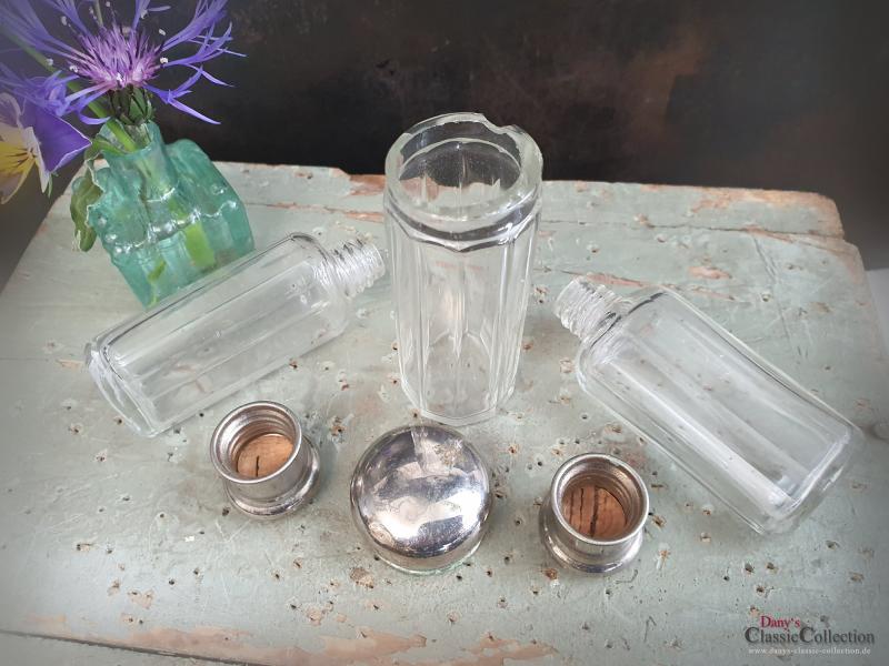 VERKAUFT ! 3er SET Glas Flakons aus Reise-Etui ~ Vintage Badezimmer ~ Parfumflacon ~ Glasflasche ~ Glasbehälter ~ Schraubdeckel ~ Chromdeckel ~ ht2491
