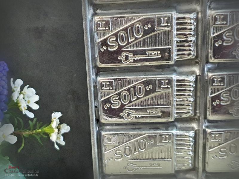 Incredible chocolate mold ~ 10 matchboxes ~ flat mold ~ casting mold ~ vintage country home decor ~ rare collectible ~ hy6147