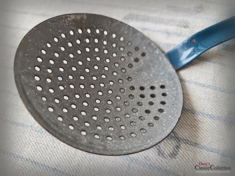 VERKAUFT ! Emaille Löffelblech ~ petrol blau ~ Wandhalterung ~ Kelle ~ Schaumkelle ~ Landhaus Küche ~ Sammlerstück ~ hx4120bl