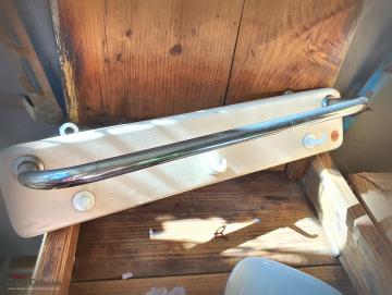 VERKAUFT ! Geschirrtuchhalter ~ Handtuchhalter ~ Hakenleiste ~ Chromstange + 3 Haken ~ Küchenhelfer rustikal ~ Vintage Landhausküche ~ hw3055