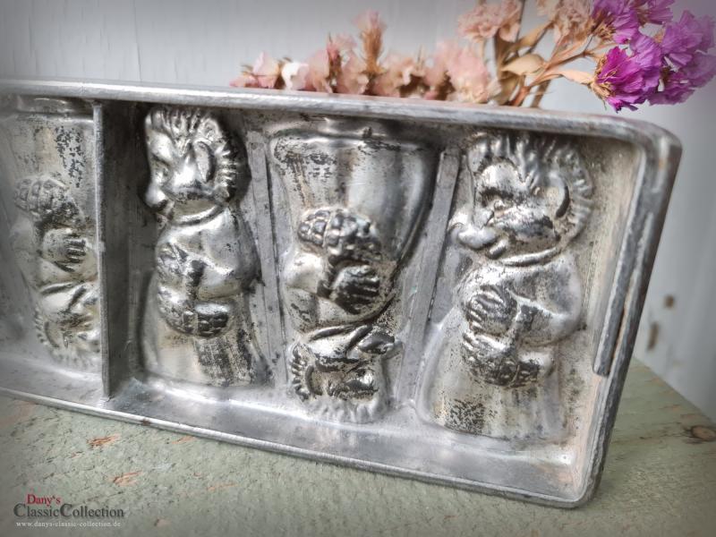 VERKAUFT ! Schokoladenform ~ Igeldamme ~ Metall Gießform ~ Igel Schokoladen Platte ~ Vintage Homedecor ~ Kinderzimmer Wanddeko ~ Sammlerstück ~ hy6320