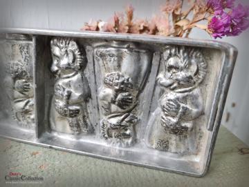 VERKAUFT ! Schokoladenform ~ Igeldamme ~ Metall Gießform ~ Igel Schokoladen Platte ~ Vintage Homedecor ~ Kinderzimmer Wanddeko ~ Sammlerstück ~ hy6320