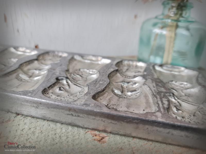 VERKAUFT ! Schokoladenform ~ Igeldamme ~ Metall Gießform ~ Igel Schokoladen Platte ~ Vintage Homedecor ~ Kinderzimmer Wanddeko ~ Sammlerstück ~ hy6320