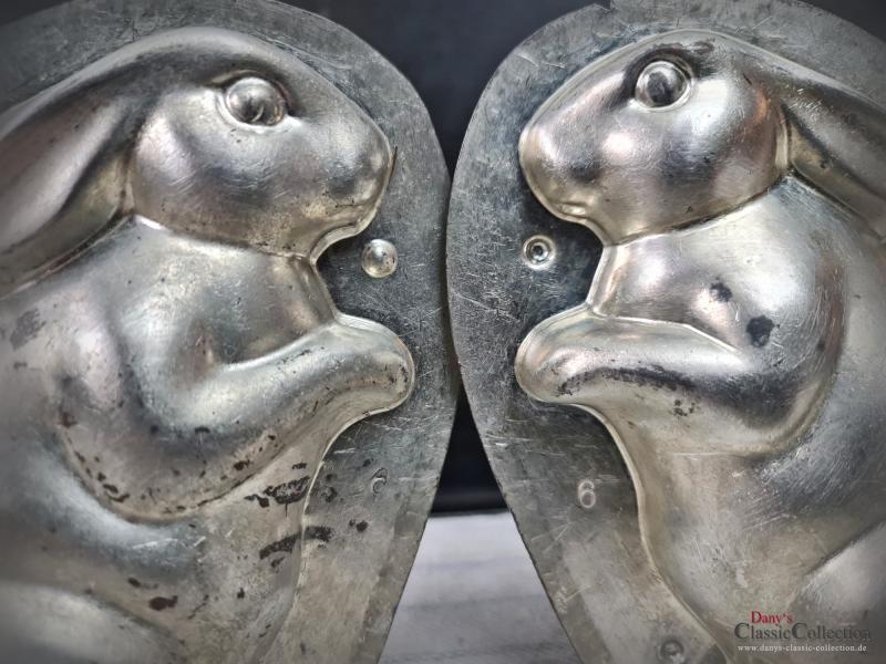 VERKAUFT ! - Häschen 15,5 cm Schokoladenform ~ 2-teilige Hasenform alt ~ Vintage Osterdeko ~ seltenes Sammlerstück ~ Hase ~ Frohe Ostern ~ hy6321