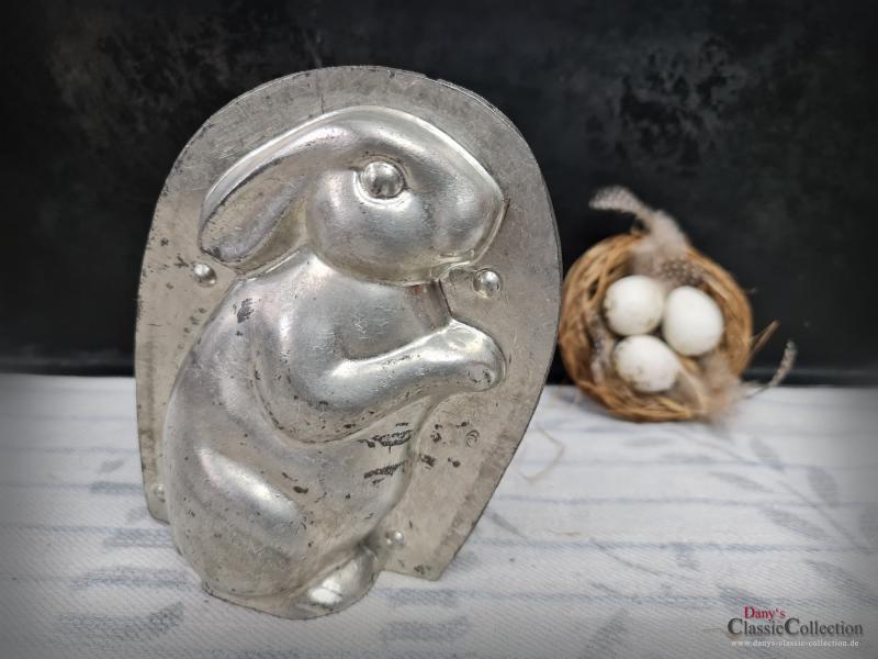 VERKAUFT ! - Häschen 15,5 cm Schokoladenform ~ 2-teilige Hasenform alt ~ Vintage Osterdeko ~ seltenes Sammlerstück ~ Hase ~ Frohe Ostern ~ hy6321