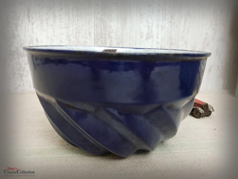 Emaille Guglhupf ~ dunkelblau innen weiß ~ Kuchenform emailliert ~ Vintage Küchendeko ~ Backform ~ Landhaus ~ Bauernhaus ~ hw3354