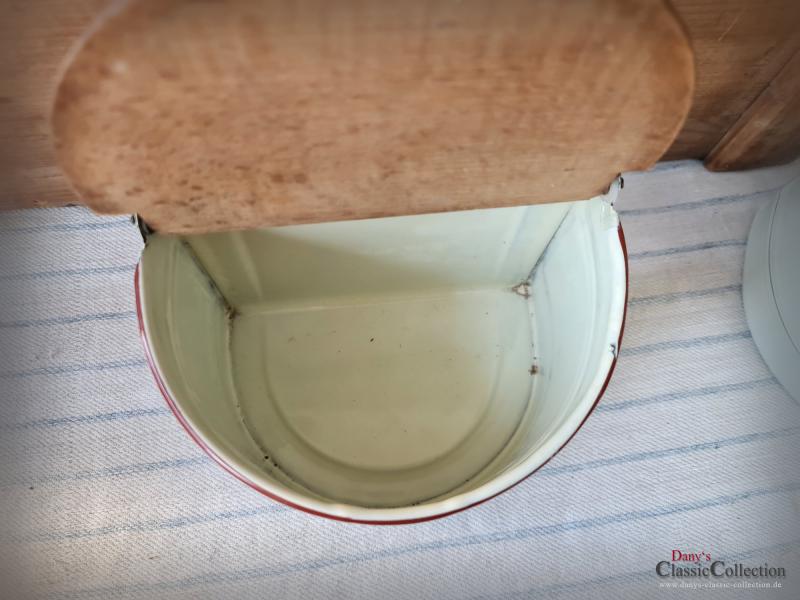 VERKAUFT ! Emaille Wandbehälter ~ Salz & Mehl ~ Vorratsbehälter ~ Wandmontage ~ Vorratstopf ~ Deckeldose ~ rustikale Landhaus Küche ~ hw3407