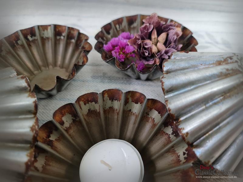 Ø 9,5 cm Muffin Brioche Backformen ~ Vintage Weißblech Backform ~ Kerzen Deko ~ Vintage Deko ~ Landhausküche ~ hw4834