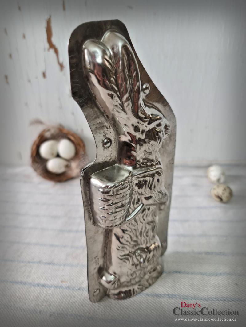 VERKAUFT ! Hase Schokoladenform 21 cm ~ Osterhase aufrecht mit Korb ~ Vintage Osterdeko ~ Frohe Ostern ~ Vintage Ostern ~ hy5336