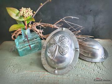 2-teilige 10 cm Schokoladenform ~ Mini Ei mit Kleeblatt ~ Glücksklee ~ Glücksbringer ~ Sammlerstück ~ Oster Deko ~ Vintage Home ~ hy5379
