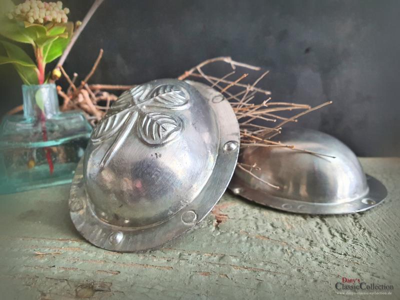 2-teilige 10 cm Schokoladenform ~ Mini Ei mit Kleeblatt ~ Glücksklee ~ Glücksbringer ~ Sammlerstück ~ Oster Deko ~ Vintage Home ~ hy5379