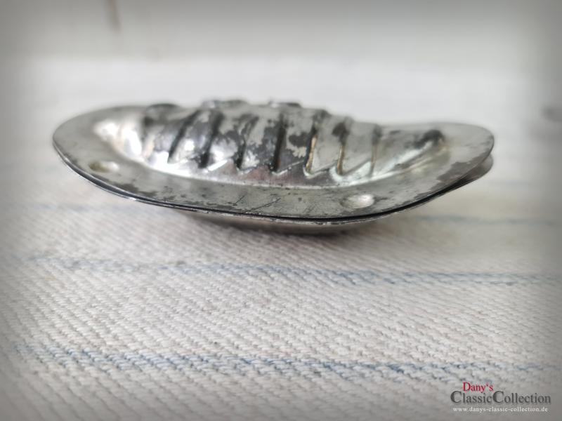 Alte 10 cm Maikäfer Schokoladenform oval ~ Gießform ~ H.Walter Berlin ~ hy5949