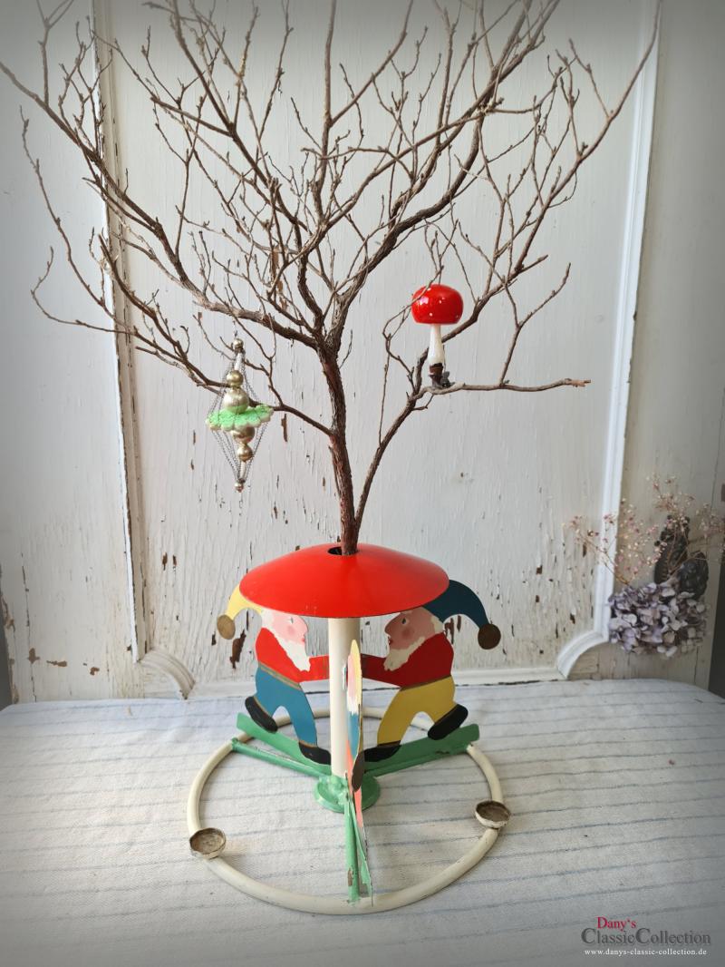 VERKAUFT ! Christbaumständer mit 3 Wichteln ~ Weihnachtsbaumständer mit Zwergen ~ lackiert ~ Weihnachten ~ Weihnachtsbaum ~ Böhmen