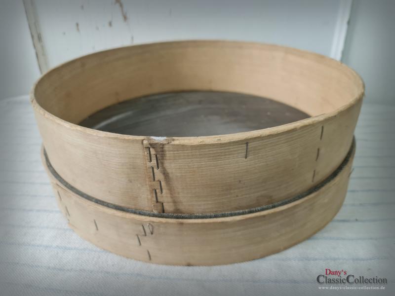 VERKAUFT ! Getreidesieb Ø 40/38 cm ~ Mehlsieb ~ Mühlendeko ~ rustikales Wandregal ~ Vintage Landhaus Deko ~ Bauernhaus