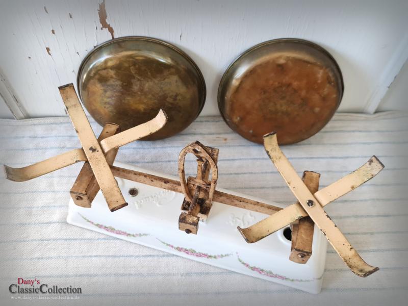 VERKAUFT ! Cronsbusch 5kg Rosendekor Balkenwaage ~ alte Küchenwaage ~ Waage Gusseisen Keramikkorpus ~ Küchendeko ~ Vintage Landhausküche