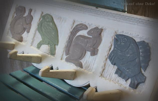 Alte Kindergarderobe ~ Holzgarderobe ~ Kreidefarbe ~ Kinderzimmer ~ VIntage Hakenleiste