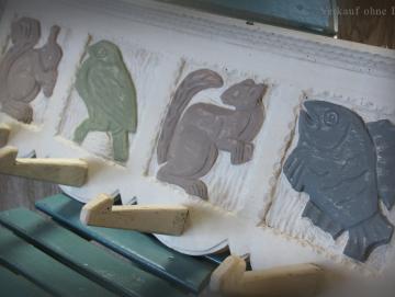 Alte Kindergarderobe ~ Holzgarderobe ~ Kreidefarbe ~ Kinderzimmer ~ VIntage Hakenleiste