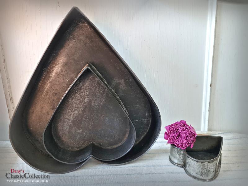 VERKAUFT ! Herz Backformen mit festem Boden ~ Edel Shabby ~ rustikale Landhausküche ~ Vintage Deko ~ Brocante