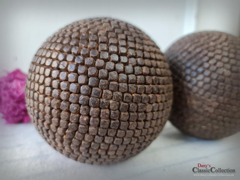 VERKAUFT ! Paar wunderschöne Boule Kugeln ~ Boules Lyonnaises genagelt ~ antike Pétanque Kugeln ~ französisches Kugelspiel ~ Provence ~ Boccia