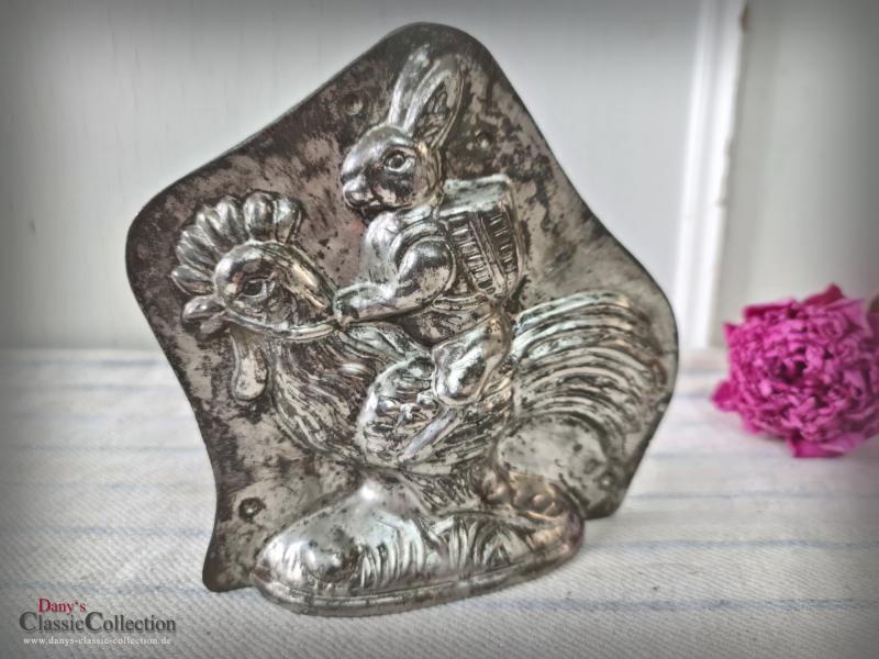 VERKAUFT ! Hase auf Hahn HERIS Schokoladenform 14 cm ~ Metall Form ~ Gießform ~ Vintage Osterhase ~ Frohe Ostern ~ Sammlerstück ~ hy5353h5