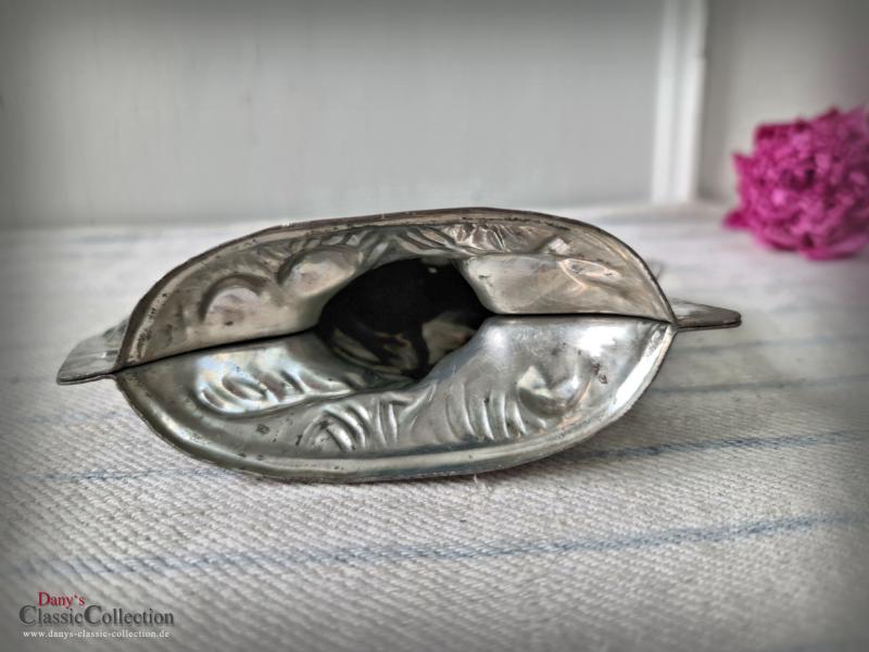 VERKAUFT ! Hase auf Hahn HERIS Schokoladenform 14 cm ~ Metall Form ~ Gießform ~ Vintage Osterhase ~ Frohe Ostern ~ Sammlerstück ~ hy5353h5