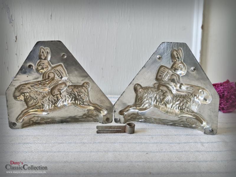 VERKAUFT ! Hase auf Hase HERIS Schokoladenform 14 cm ~ Metall Form ~ Gießform ~ Vintage Osterhase ~ Frohe Ostern ~ Sammlerstück ~ hy5353h5