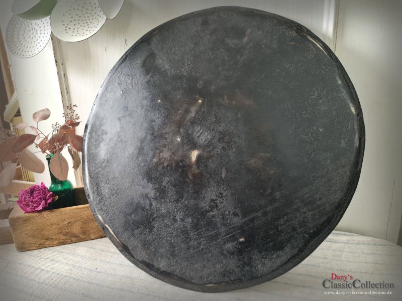 VERKAUFT ! Backblech Ø 48,5 cm ~ Photo Prop ~ Ottomane Tablett ~ Tischtablett ~ Magnetwand ~ Memoboard ~ Fotobackground ~ Vintage Deko