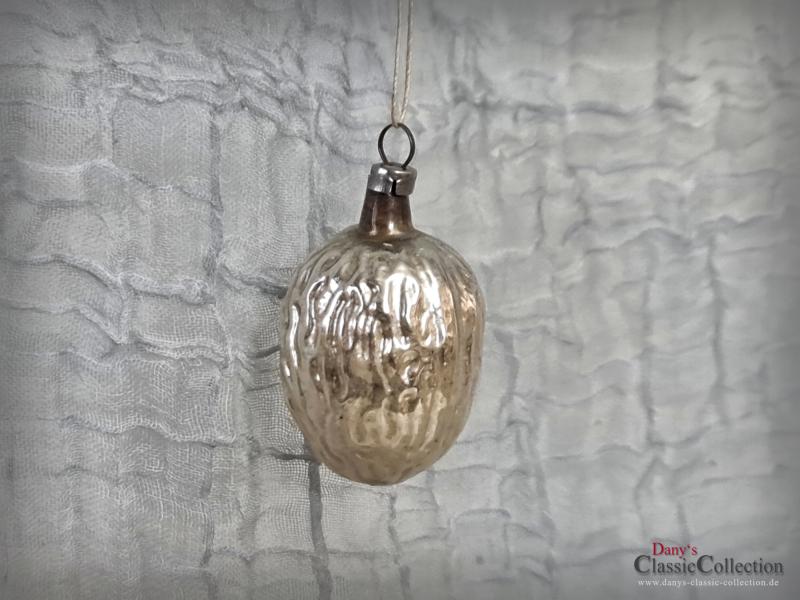 VERKAUFT ! Antike Walnuss Christbaumschmuck ~ Nuss silber ~ Baumbehang ~ Weihnachtsbaum ~ shabby Weihnacht ~ nostalgische Weihnachten