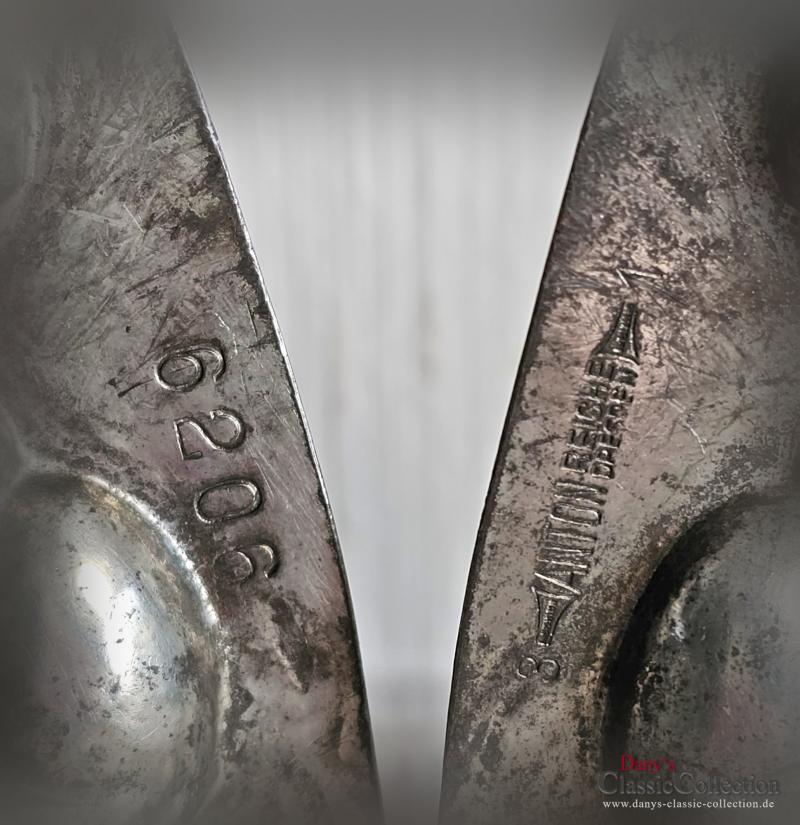 VERKAUFT ! Anton Reiche Hase ~ Hase mit Ei Schokoladenform 16 cm ~ 1931 ~ Metall Form ~ Gießform ~ Ostern ~ Sammlerstück