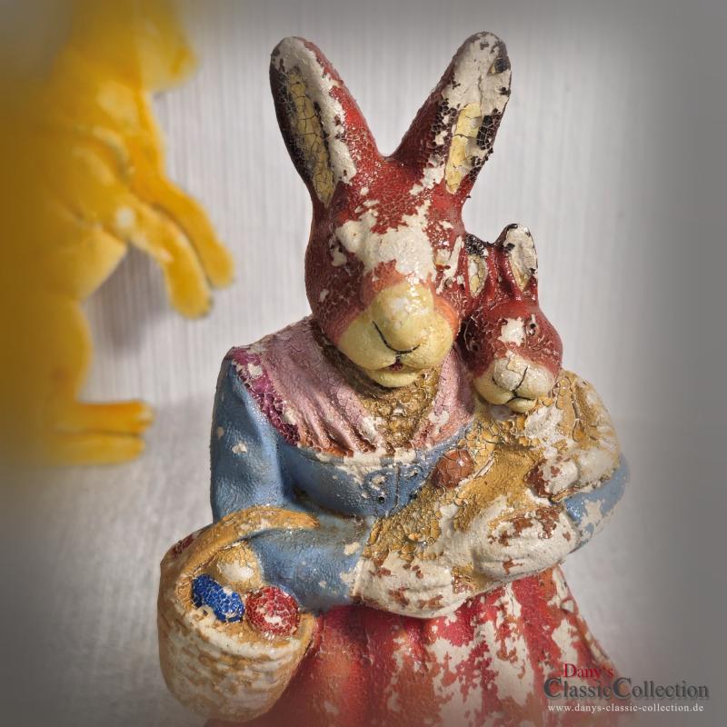 Seltene Candy Container Häsin mit Kind & Eierkorb plus Pappmaché Eierbecher ~ Osterdekoration ~ Füllhase ~ Sammlerstücke