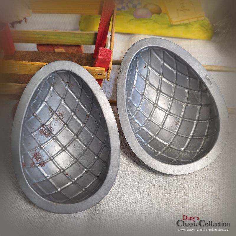 Vintage Ei Schokoladenform ~ Ei mit Gitter Prägung ~ Osterei zweiteilig ~ Oster Home Dekor