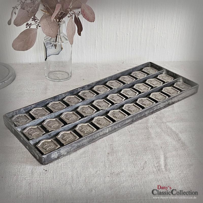 VERKAUFT ! Schokoladenform ~ 30 Krönchen ~ Metall Gießform ~ Schokoladen Platte Krone ~ Vintage Homedecor ~ Küchendeko ~ Sammlerstück