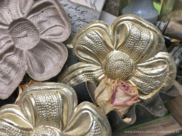 Schleife gold Dresdner Pappe uralt