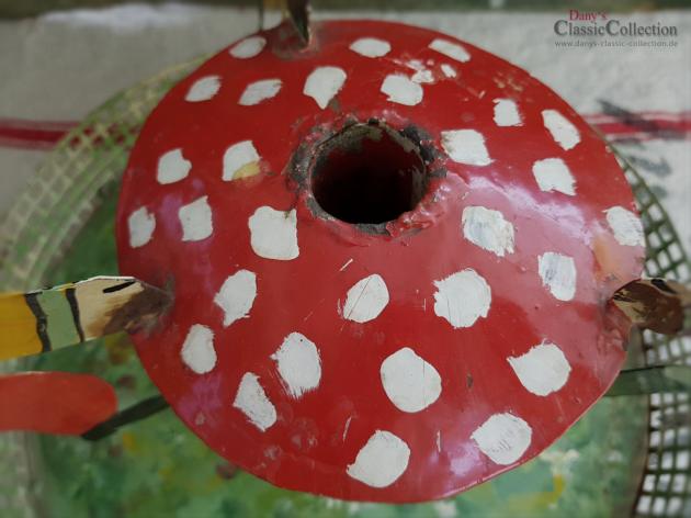 VERKAUFT ! Böhmischer Christbaumständer mit 3 Wichteln, Weihnachtsbaumständer mit Zwergen, lackiert, Weihnachten, Weihnachtsbaum