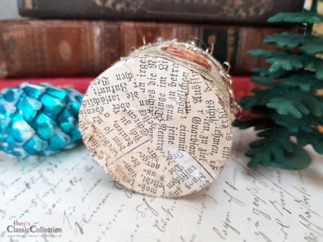 Ungewöhnlicher Christbaumschmuck ~ Körbchen mit Oblaten ~ Découpage ~ altes Papier ~ Pretty xmas decoration