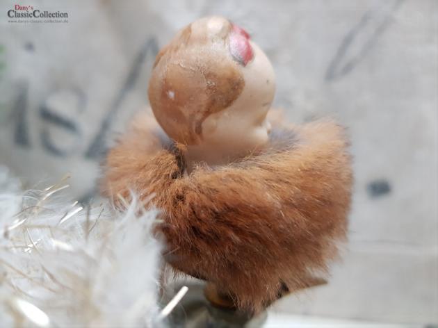 VERKAUFT ! - Porzellankopf auf Clip mit Pelzkragen ~ Christbaumschmuck ~ Pretty vintage xmas decoration