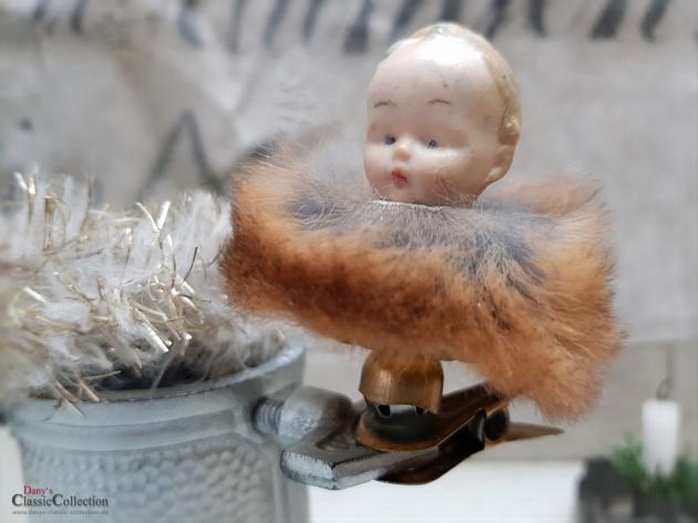 VERKAUFT ! - Porzellankopf auf Clip mit Pelzkragen ~ Christbaumschmuck ~ Pretty vintage xmas decoration