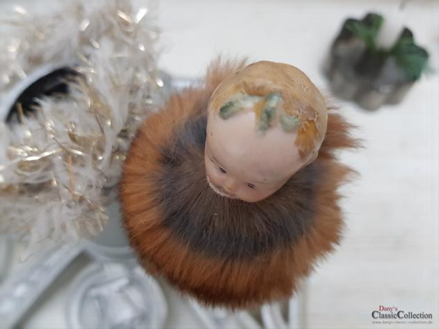 VERKAUFT ! - Porzellankopf auf Clip mit Pelzkragen ~ Christbaumschmuck ~ Pretty vintage xmas decoration
