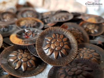 20 alte Metall Knöpfe ~ alpines Design mit Edelweiss ~ Trachtenknöpfe ~ Trachtenlook ~ Landhausstil